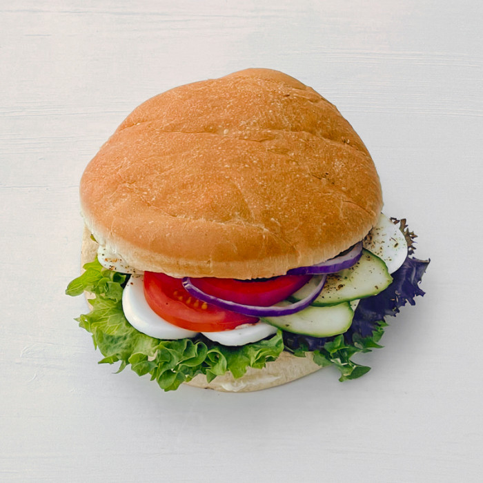 Sandwich med æg & tomat