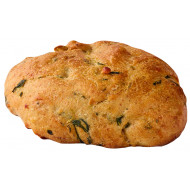 Mørkt stykke med kartoffel spinat og ost