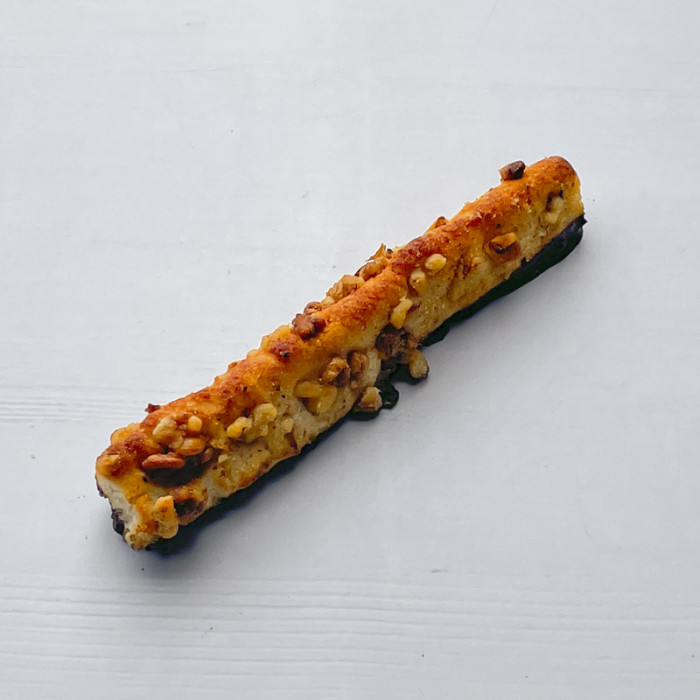 Kransekagestang m/ Valnødder 2 stk opbevares ved -18`C