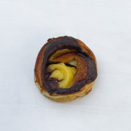 Høj snegl m. creme og brun glasur