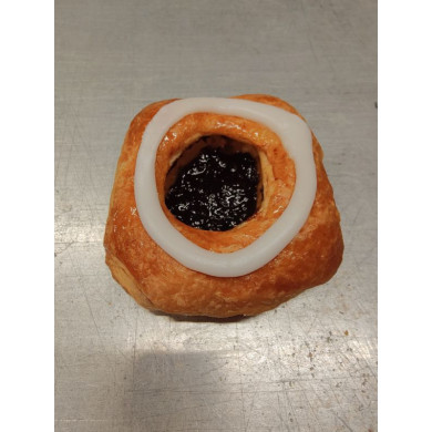 Fastelavnsbolle med sveske 