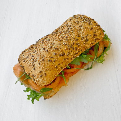 Sandwich m. laks & rygeost