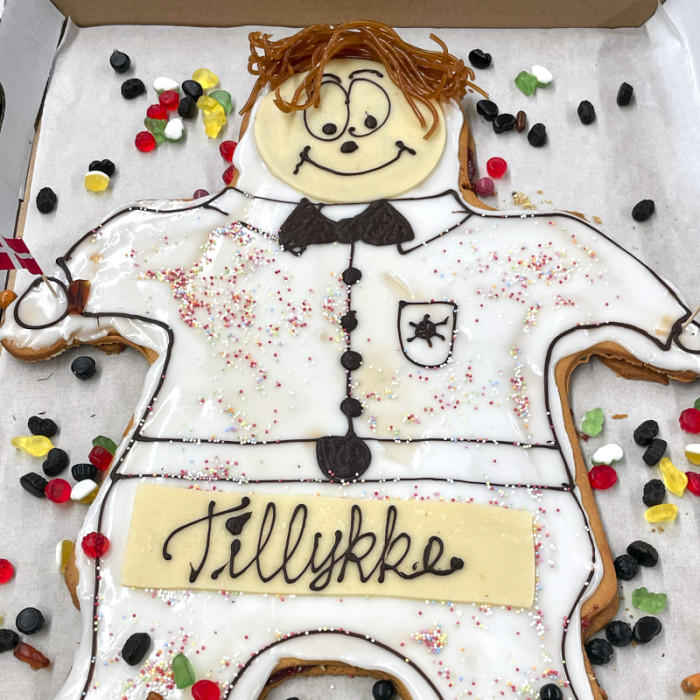 Kagemand/kone i Hindbærsnitte Bestilles 2 dage før